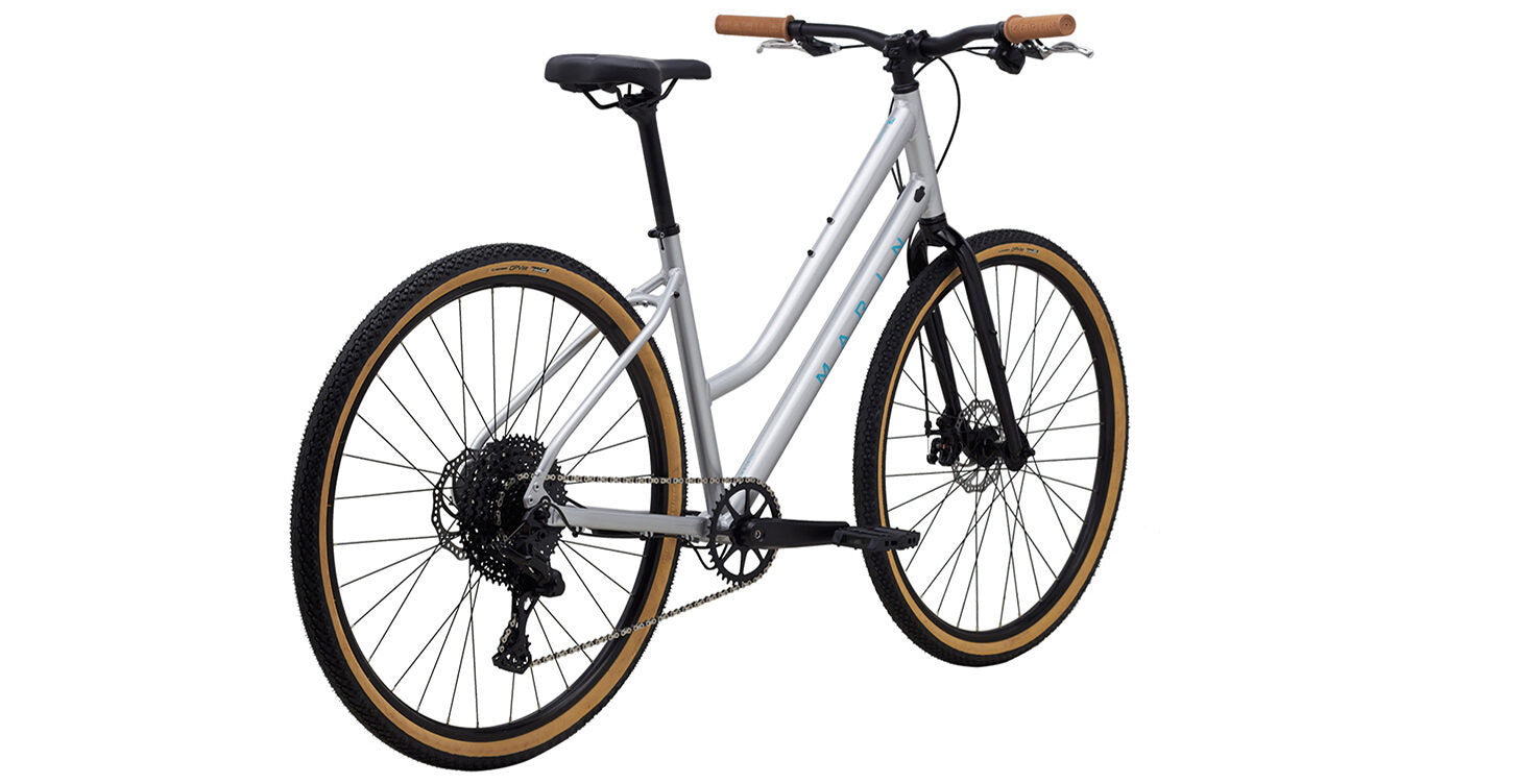 2021 Marin Kentfield ST2 rear 3/4.