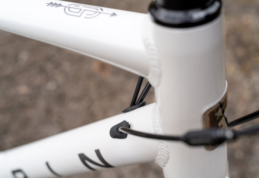 Marin Gestalt internal cable routing detail