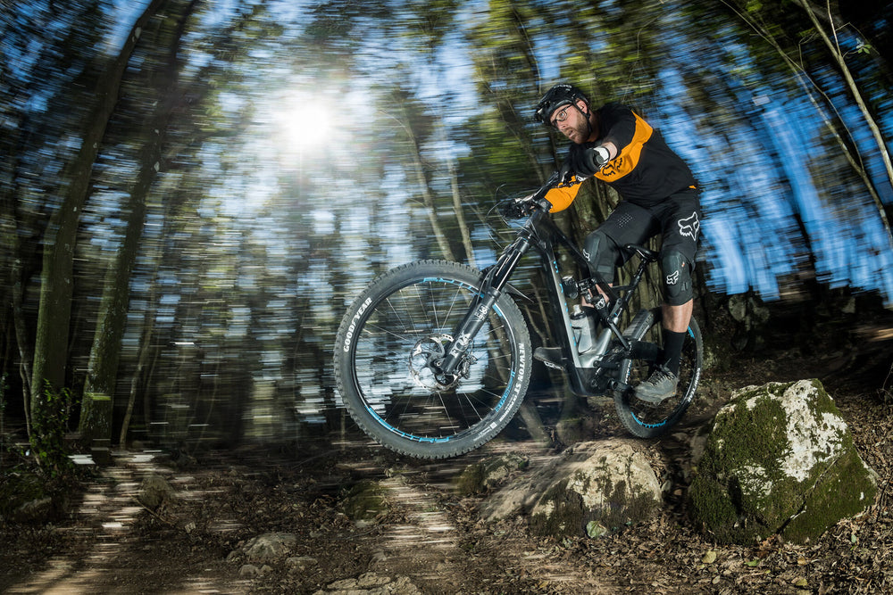 John Oldale riding Marin bike on rocks